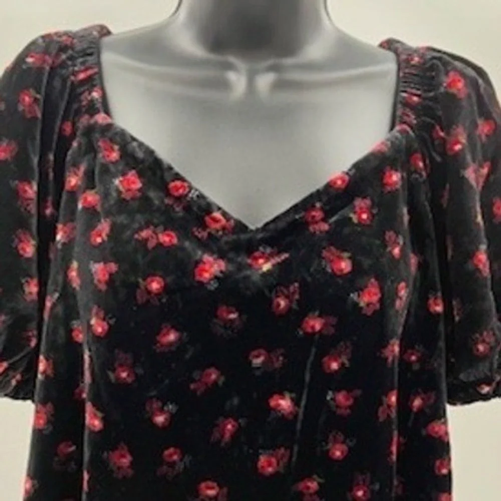 LOFT Womens Black Red Floral Velvet Sweetheart Puff Sleeve Blouse Top Small‎